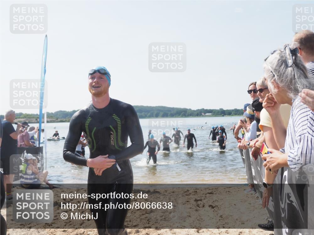 22.06.2025 - Viking Triathlon MichiJ http://msf.ph/oto/8066638 22.06.2025 10:34:54 Schwimmen 17, 43, 77, 161, 434, 475, 495, 548, 550 meine-sportfotos.de