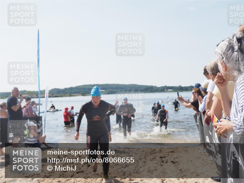 22.06.2025 - Viking Triathlon MichiJ http://msf.ph/oto/8066655 22.06.2025 10:35:00 Schwimmen 17, 43, 157, 161, 434, 475, 495, 548, 660 meine-sportfotos.de