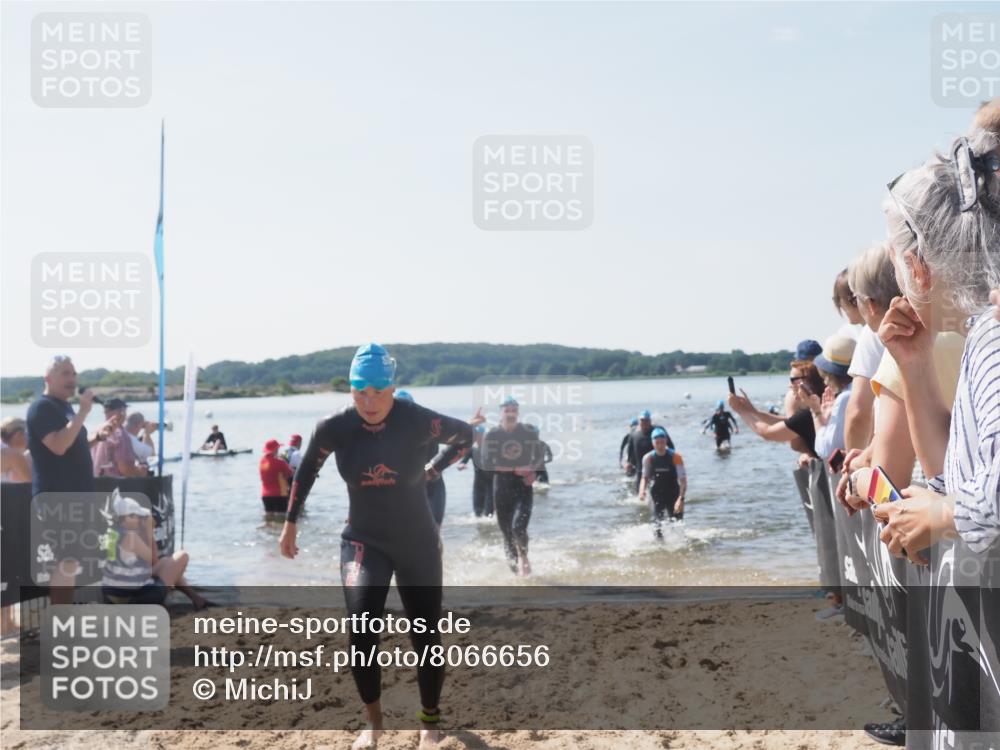 22.06.2025 - Viking Triathlon MichiJ http://msf.ph/oto/8066656 22.06.2025 10:35:00 Schwimmen 17, 43, 157, 161, 434, 475, 495, 548, 660 meine-sportfotos.de