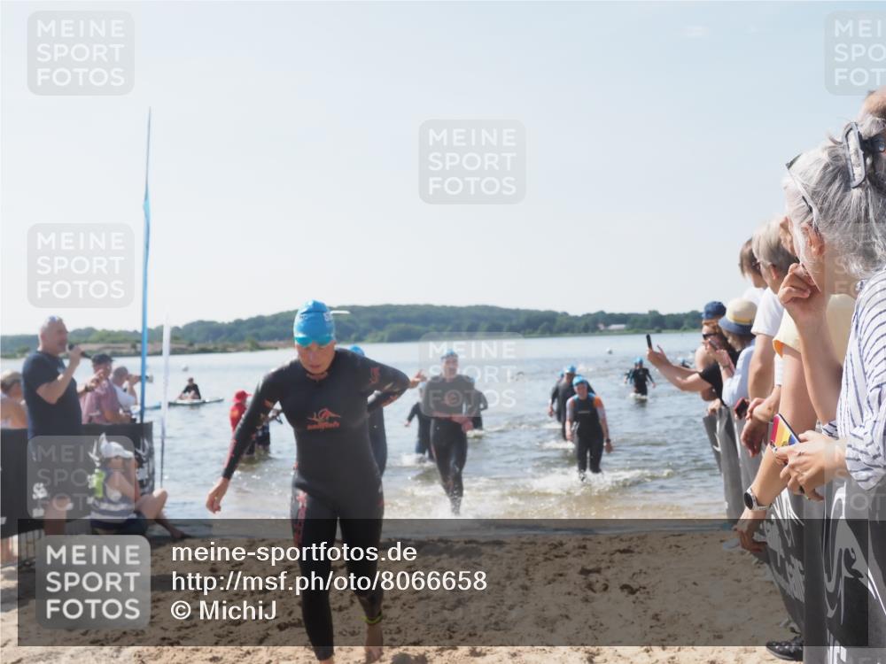 22.06.2025 - Viking Triathlon MichiJ http://msf.ph/oto/8066658 22.06.2025 10:35:00 Schwimmen 17, 43, 157, 161, 434, 475, 495, 548, 660 meine-sportfotos.de