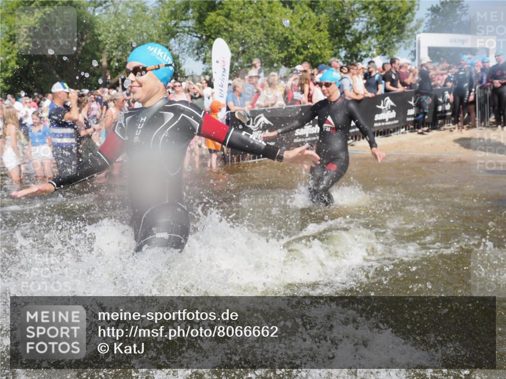 22.06.2025 - Viking Triathlon KatJ http://msf.ph/oto/8066662 22.06.2025 10:07:24 Schwimmen 155, 213, 235, 256, 267, 273, 317, 326, 333, 342, 343, 353, 421, 425, 531 meine-sportfotos.de