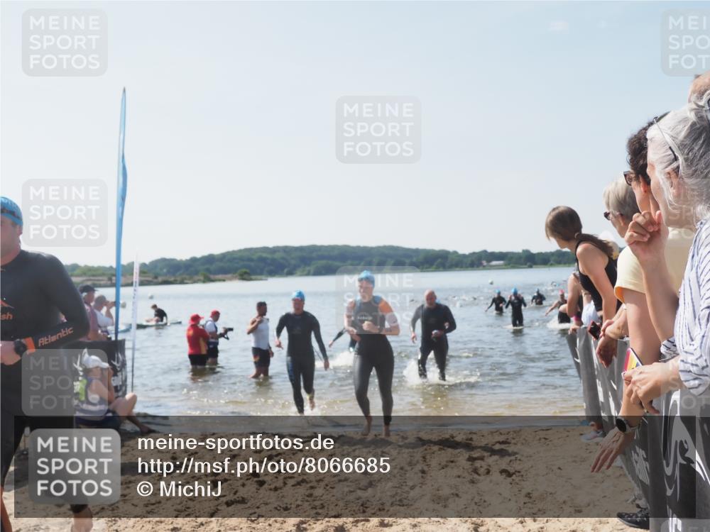 22.06.2025 - Viking Triathlon MichiJ http://msf.ph/oto/8066685 22.06.2025 10:35:03 Schwimmen 17, 43, 139, 157, 161, 434, 475, 495, 548, 660 meine-sportfotos.de