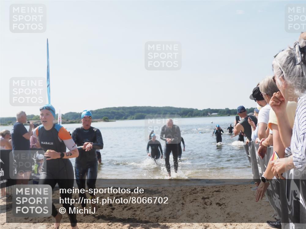 22.06.2025 - Viking Triathlon MichiJ http://msf.ph/oto/8066702 22.06.2025 10:35:06 Schwimmen 17, 43, 139, 157, 296, 365, 475, 495, 548, 660 meine-sportfotos.de