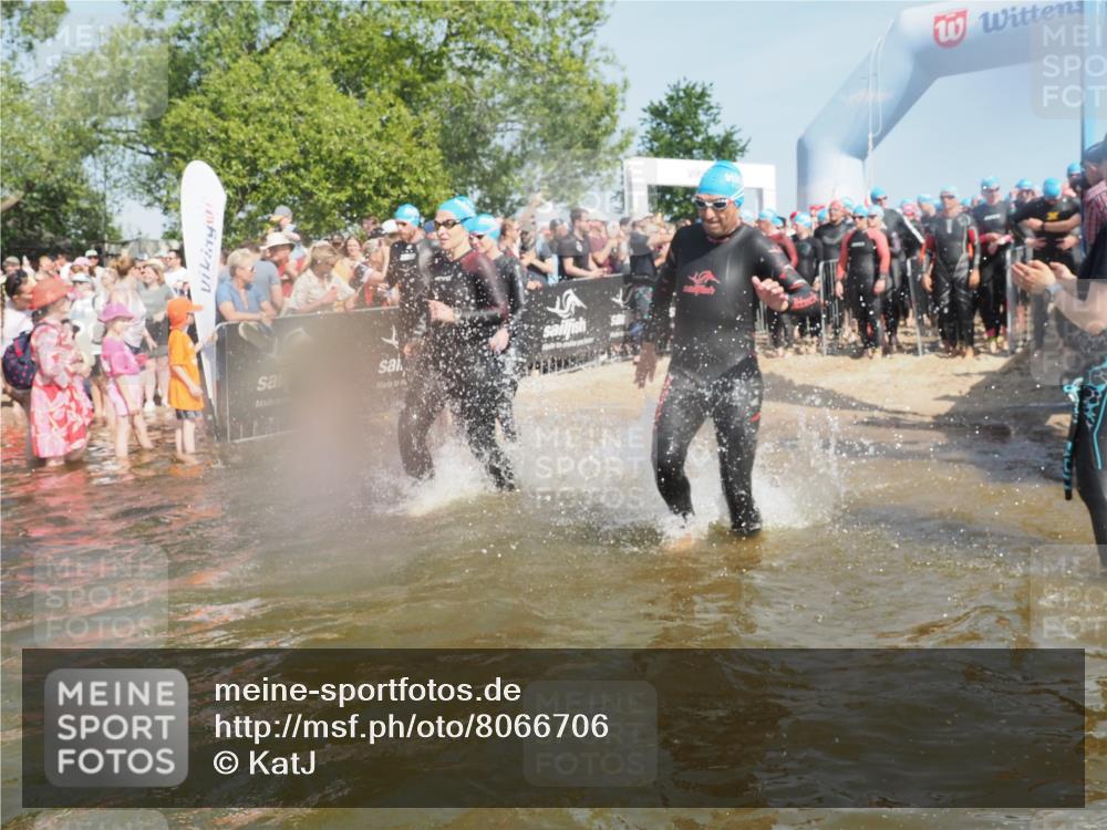22.06.2025 - Viking Triathlon KatJ http://msf.ph/oto/8066706 22.06.2025 10:07:29 Schwimmen 23, 155, 213, 235, 256, 317, 342, 343, 353, 421, 476, 531 meine-sportfotos.de