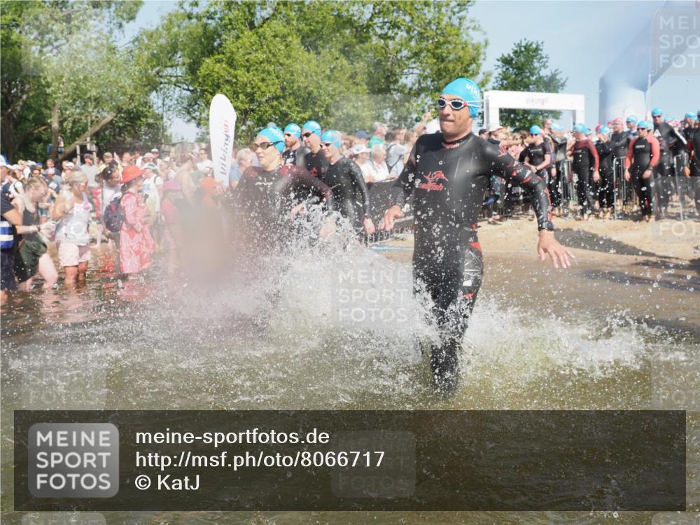 22.06.2025 - Viking Triathlon KatJ http://msf.ph/oto/8066717 22.06.2025 10:07:29 Schwimmen 23, 155, 213, 235, 256, 317, 342, 343, 353, 421, 476, 531 meine-sportfotos.de