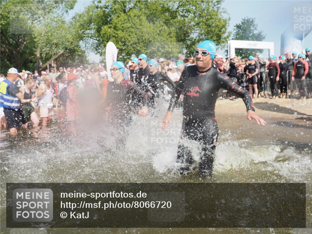 22.06.2025 - Viking Triathlon KatJ http://msf.ph/oto/8066720 22.06.2025 10:07:29 Schwimmen 23, 155, 213, 235, 256, 317, 342, 343, 353, 421, 476, 531 meine-sportfotos.de