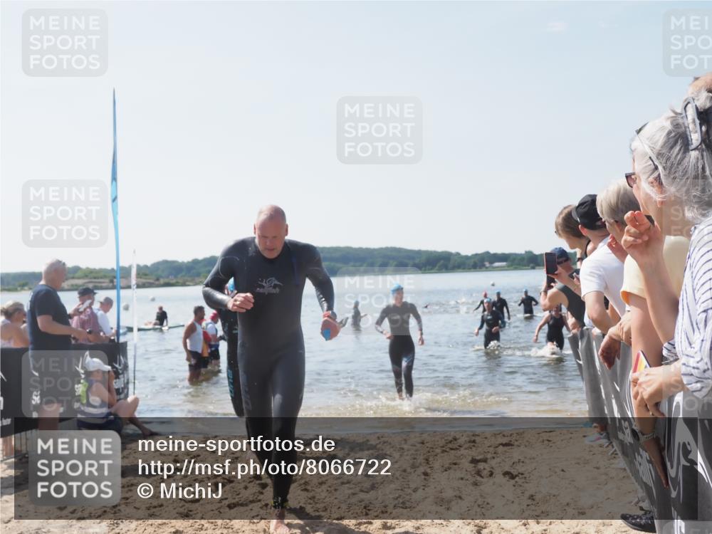 22.06.2025 - Viking Triathlon MichiJ http://msf.ph/oto/8066722 22.06.2025 10:35:09 Schwimmen 139, 157, 204, 296, 365, 475, 495, 548, 660 meine-sportfotos.de
