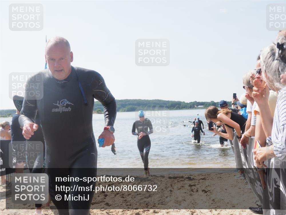 22.06.2025 - Viking Triathlon MichiJ http://msf.ph/oto/8066732 22.06.2025 10:35:10 Schwimmen 139, 157, 204, 296, 365, 475, 495, 508, 660 meine-sportfotos.de