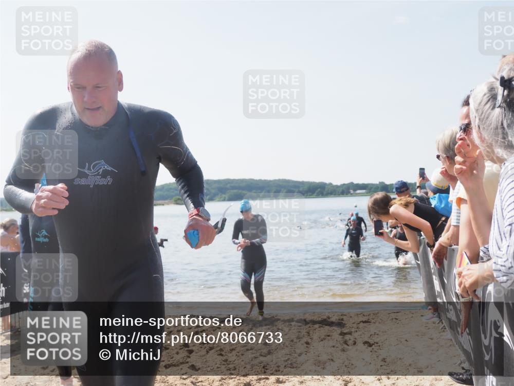22.06.2025 - Viking Triathlon MichiJ http://msf.ph/oto/8066733 22.06.2025 10:35:10 Schwimmen 139, 157, 204, 296, 365, 475, 495, 508, 660 meine-sportfotos.de