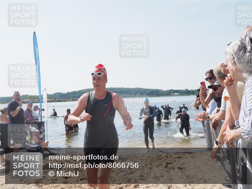 22.06.2025 - Viking Triathlon MichiJ http://msf.ph/oto/8066756 22.06.2025 10:35:17 Schwimmen 139, 157, 204, 296, 320, 365, 395, 482, 508, 632, 660 meine-sportfotos.de