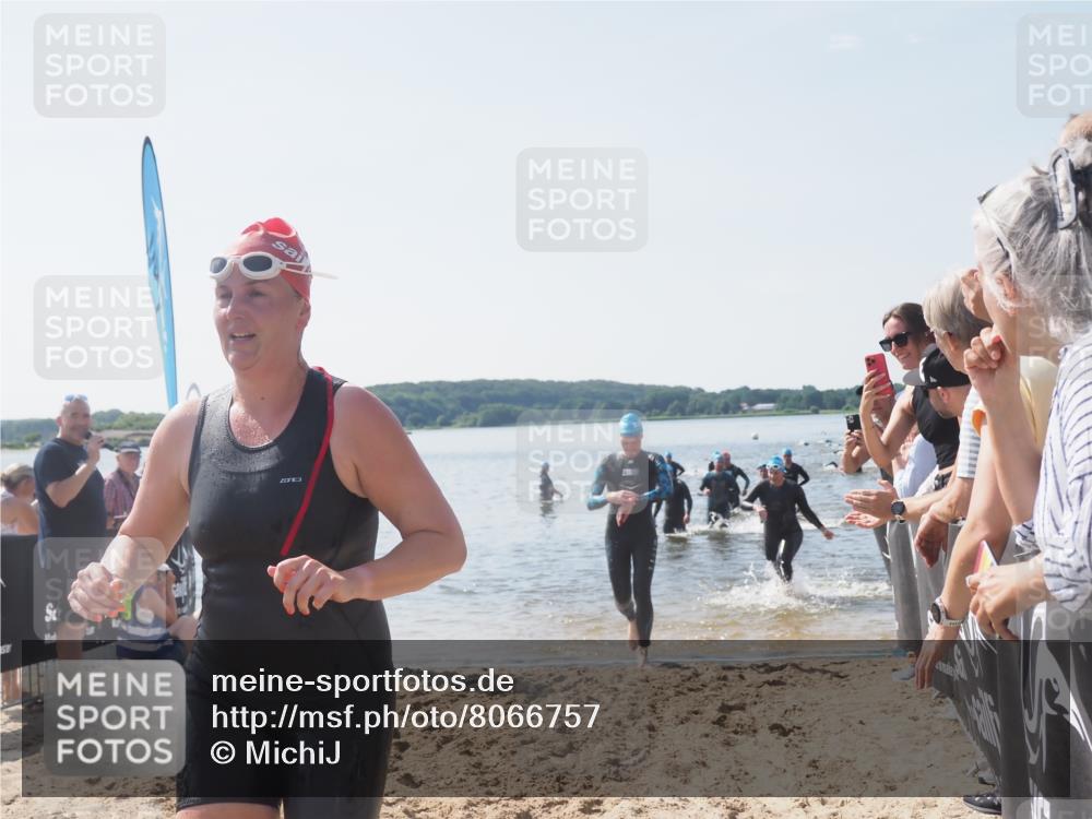 22.06.2025 - Viking Triathlon MichiJ http://msf.ph/oto/8066757 22.06.2025 10:35:17 Schwimmen 139, 157, 204, 296, 320, 365, 395, 482, 508, 632, 660 meine-sportfotos.de