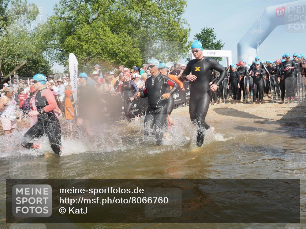 22.06.2025 - Viking Triathlon KatJ http://msf.ph/oto/8066760 22.06.2025 10:07:35 Schwimmen 23, 121, 143, 213, 235, 270, 285, 317, 342, 353, 363, 436, 476, 484, 547, 615, 621 meine-sportfotos.de