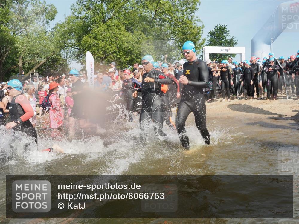 22.06.2025 - Viking Triathlon KatJ http://msf.ph/oto/8066763 22.06.2025 10:07:35 Schwimmen 23, 121, 143, 213, 235, 270, 285, 317, 342, 353, 363, 436, 476, 484, 547, 615, 621 meine-sportfotos.de