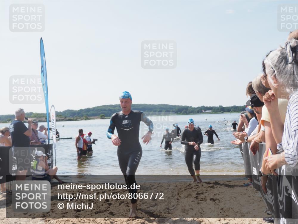 22.06.2025 - Viking Triathlon MichiJ http://msf.ph/oto/8066772 22.06.2025 10:35:19 Schwimmen 107, 139, 157, 204, 296, 320, 365, 395, 482, 508, 632 meine-sportfotos.de
