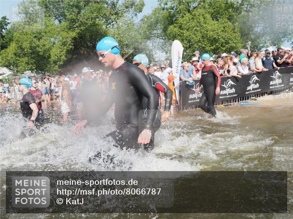 22.06.2025 - Viking Triathlon KatJ http://msf.ph/oto/8066787 22.06.2025 10:07:36 Schwimmen 23, 121, 143, 213, 235, 270, 285, 317, 342, 353, 363, 436, 476, 484, 547, 615, 621 meine-sportfotos.de