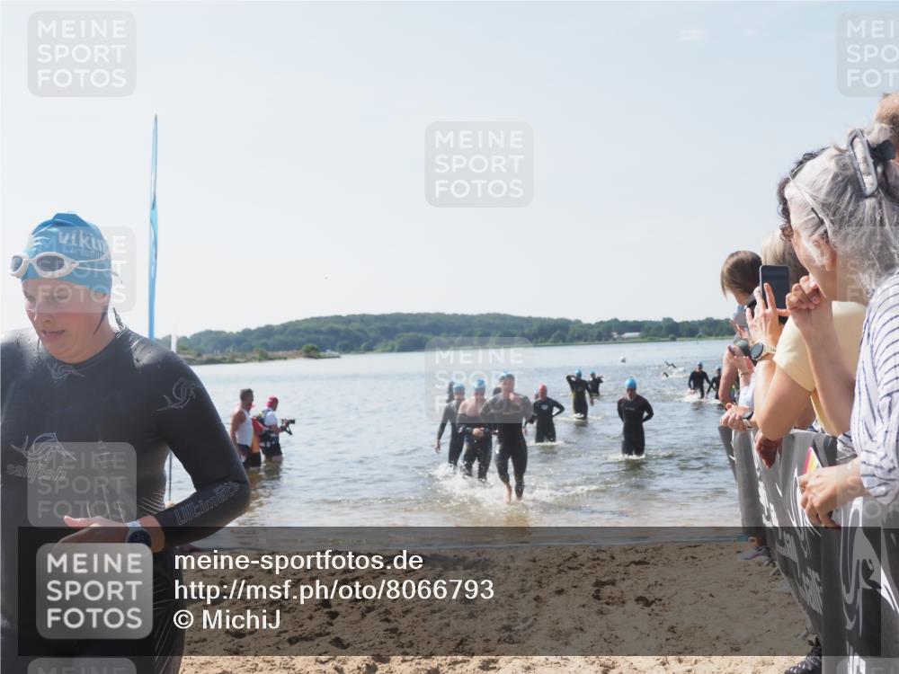 22.06.2025 - Viking Triathlon MichiJ http://msf.ph/oto/8066793 22.06.2025 10:35:22 Schwimmen 107, 139, 204, 296, 320, 365, 395, 482, 508, 632 meine-sportfotos.de