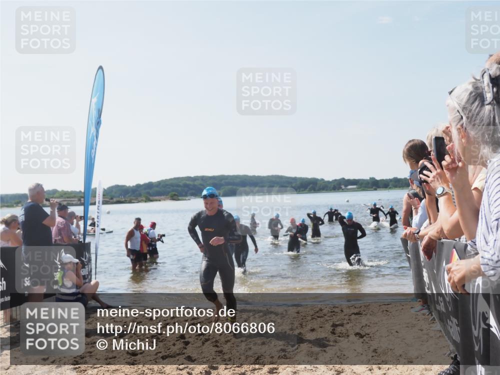 22.06.2025 - Viking Triathlon MichiJ http://msf.ph/oto/8066806 22.06.2025 10:35:24 Schwimmen 107, 127, 204, 296, 320, 365, 395, 482, 508, 632 meine-sportfotos.de