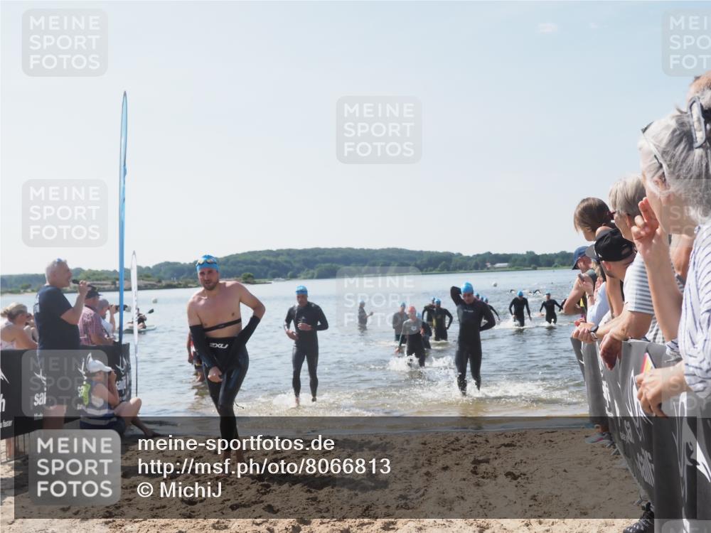 22.06.2025 - Viking Triathlon MichiJ http://msf.ph/oto/8066813 22.06.2025 10:35:26 Schwimmen 107, 127, 134, 204, 296, 320, 365, 395, 415, 482, 508, 602, 632 meine-sportfotos.de