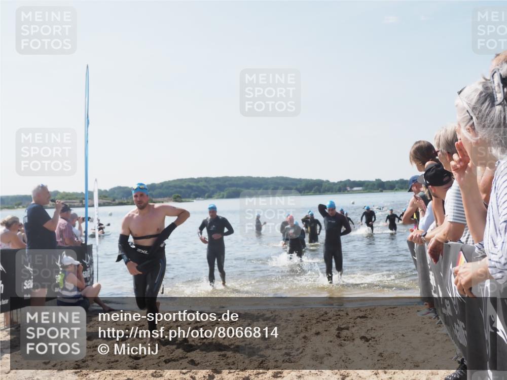 22.06.2025 - Viking Triathlon MichiJ http://msf.ph/oto/8066814 22.06.2025 10:35:26 Schwimmen 107, 127, 134, 204, 296, 320, 365, 395, 415, 482, 508, 602, 632 meine-sportfotos.de
