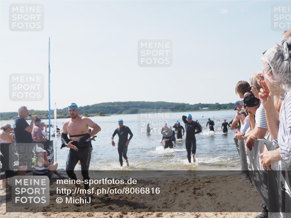 22.06.2025 - Viking Triathlon MichiJ http://msf.ph/oto/8066816 22.06.2025 10:35:26 Schwimmen 107, 127, 134, 204, 296, 320, 365, 395, 415, 482, 508, 602, 632 meine-sportfotos.de