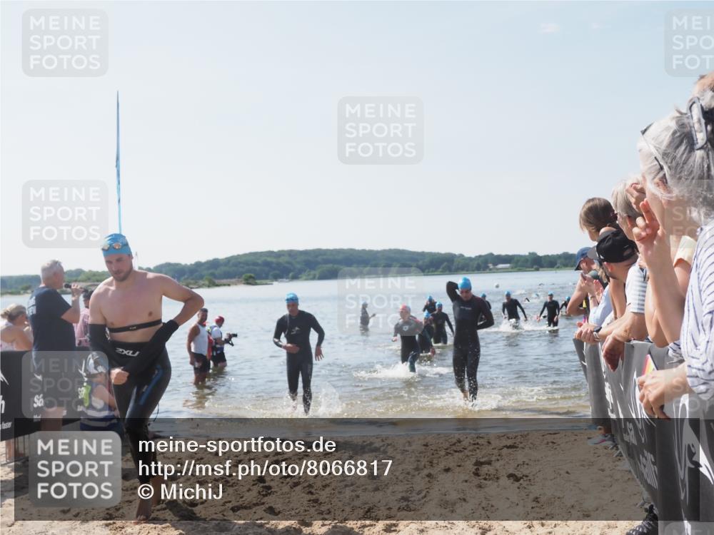 22.06.2025 - Viking Triathlon MichiJ http://msf.ph/oto/8066817 22.06.2025 10:35:26 Schwimmen 107, 127, 134, 204, 296, 320, 365, 395, 415, 482, 508, 602, 632 meine-sportfotos.de