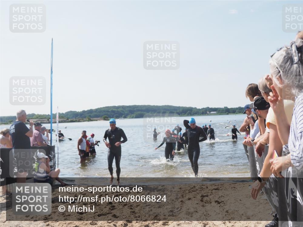 22.06.2025 - Viking Triathlon MichiJ http://msf.ph/oto/8066824 22.06.2025 10:35:27 Schwimmen 107, 127, 134, 204, 296, 320, 395, 415, 482, 508, 602, 632 meine-sportfotos.de