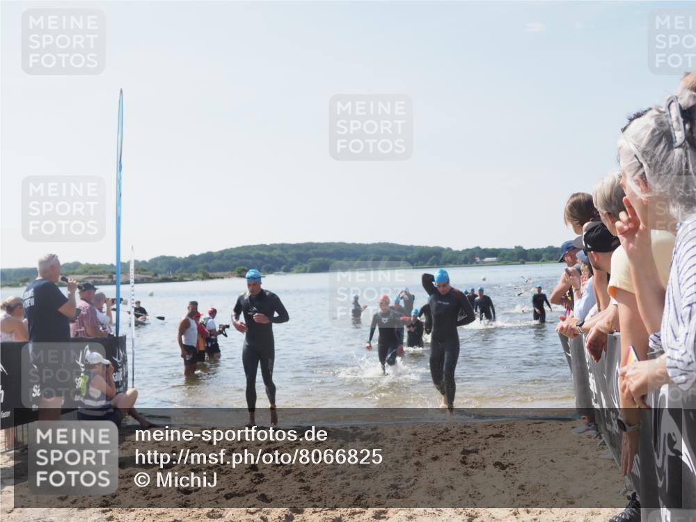 22.06.2025 - Viking Triathlon MichiJ http://msf.ph/oto/8066825 22.06.2025 10:35:27 Schwimmen 107, 127, 134, 204, 296, 320, 395, 415, 482, 508, 602, 632 meine-sportfotos.de