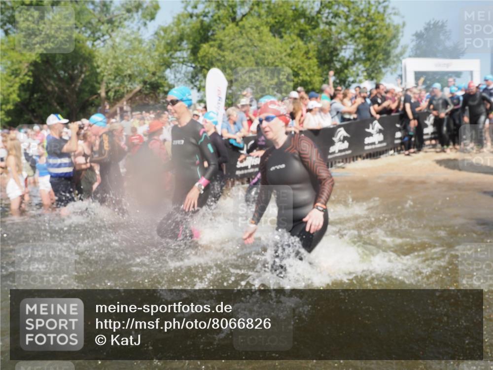 22.06.2025 - Viking Triathlon KatJ http://msf.ph/oto/8066826 22.06.2025 10:07:40 Schwimmen 16, 23, 102, 121, 143, 263, 270, 285, 363, 436, 476, 484, 503, 547, 615, 621, 624 meine-sportfotos.de