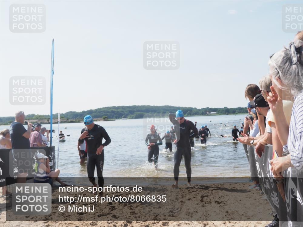 22.06.2025 - Viking Triathlon MichiJ http://msf.ph/oto/8066835 22.06.2025 10:35:29 Schwimmen 20, 62, 107, 127, 134, 154, 204, 320, 395, 415, 482, 508, 602, 632 meine-sportfotos.de