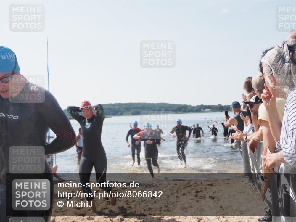 22.06.2025 - Viking Triathlon MichiJ http://msf.ph/oto/8066842 22.06.2025 10:35:33 Schwimmen 20, 47, 62, 107, 127, 134, 154, 320, 395, 415, 482, 602, 632 meine-sportfotos.de