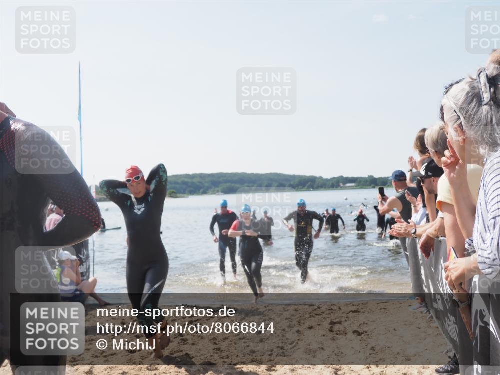 22.06.2025 - Viking Triathlon MichiJ http://msf.ph/oto/8066844 22.06.2025 10:35:34 Schwimmen 20, 47, 62, 107, 127, 134, 154, 320, 395, 415, 482, 602 meine-sportfotos.de