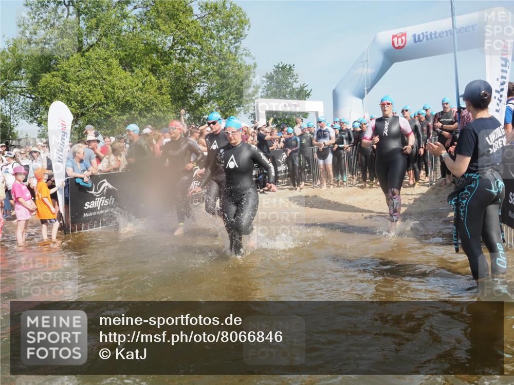 22.06.2025 - Viking Triathlon KatJ http://msf.ph/oto/8066846 22.06.2025 10:07:43 Schwimmen 16, 23, 102, 121, 143, 263, 270, 285, 363, 372, 436, 476, 477, 484, 503, 547, 615, 621, 624 meine-sportfotos.de