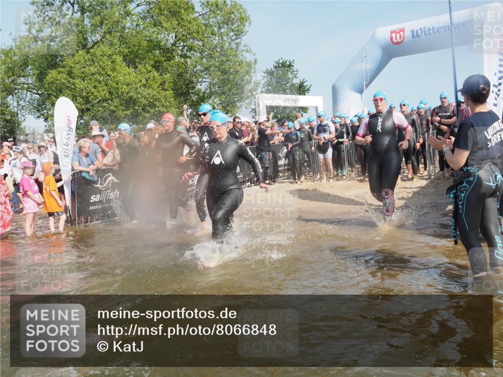 22.06.2025 - Viking Triathlon KatJ http://msf.ph/oto/8066848 22.06.2025 10:07:43 Schwimmen 16, 23, 102, 121, 143, 263, 270, 285, 363, 372, 436, 476, 477, 484, 503, 547, 615, 621, 624 meine-sportfotos.de