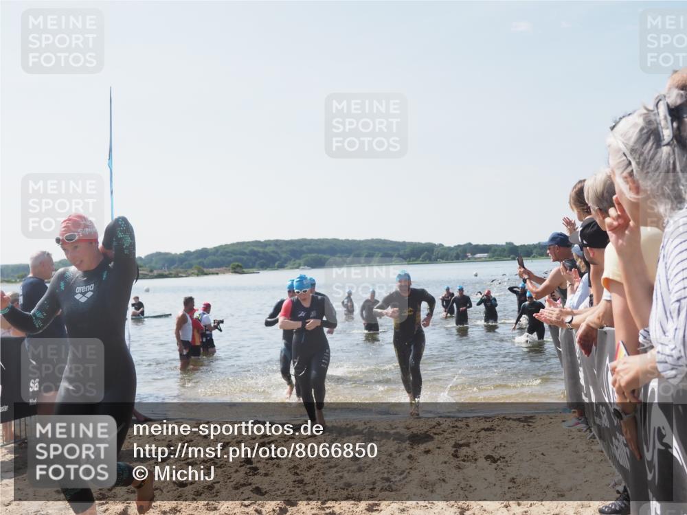 22.06.2025 - Viking Triathlon MichiJ http://msf.ph/oto/8066850 22.06.2025 10:35:34 Schwimmen 20, 47, 62, 107, 127, 134, 154, 320, 395, 415, 482, 602 meine-sportfotos.de