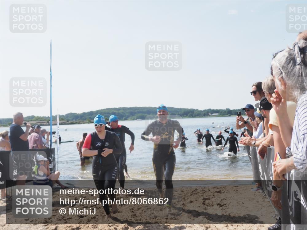 22.06.2025 - Viking Triathlon MichiJ http://msf.ph/oto/8066862 22.06.2025 10:35:36 Schwimmen 20, 47, 62, 107, 127, 134, 154, 320, 395, 415, 482, 602 meine-sportfotos.de