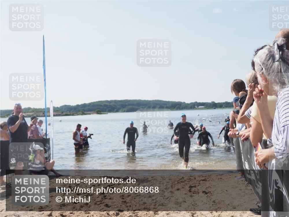22.06.2025 - Viking Triathlon MichiJ http://msf.ph/oto/8066868 22.06.2025 10:35:40 Schwimmen 20, 47, 62, 127, 134, 154, 415, 602 meine-sportfotos.de