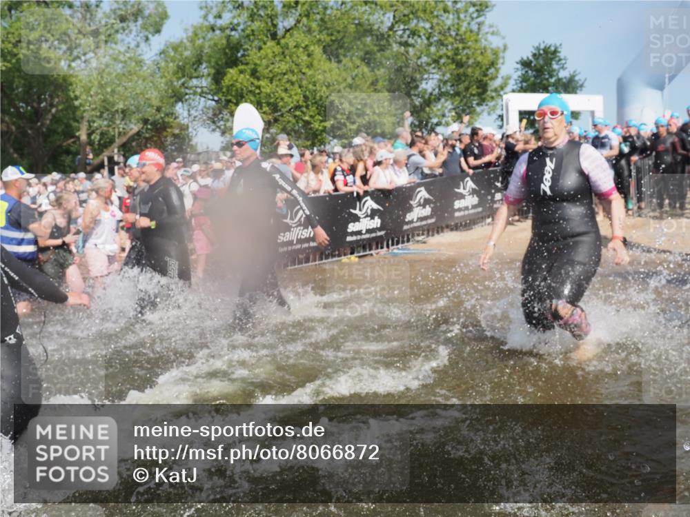 22.06.2025 - Viking Triathlon KatJ http://msf.ph/oto/8066872 22.06.2025 10:07:44 Schwimmen 16, 76, 95, 102, 121, 143, 263, 270, 285, 363, 372, 436, 453, 477, 484, 503, 547, 615, 621, 624 meine-sportfotos.de