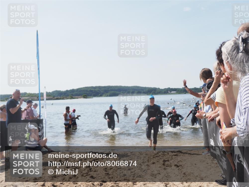 22.06.2025 - Viking Triathlon MichiJ http://msf.ph/oto/8066874 22.06.2025 10:35:41 Schwimmen 20, 47, 62, 127, 134, 154, 415, 602 meine-sportfotos.de