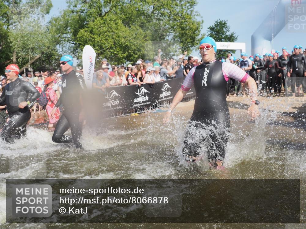 22.06.2025 - Viking Triathlon KatJ http://msf.ph/oto/8066878 22.06.2025 10:07:45 Schwimmen 16, 76, 95, 102, 143, 263, 363, 372, 436, 453, 477, 503, 547, 615, 621, 624 meine-sportfotos.de