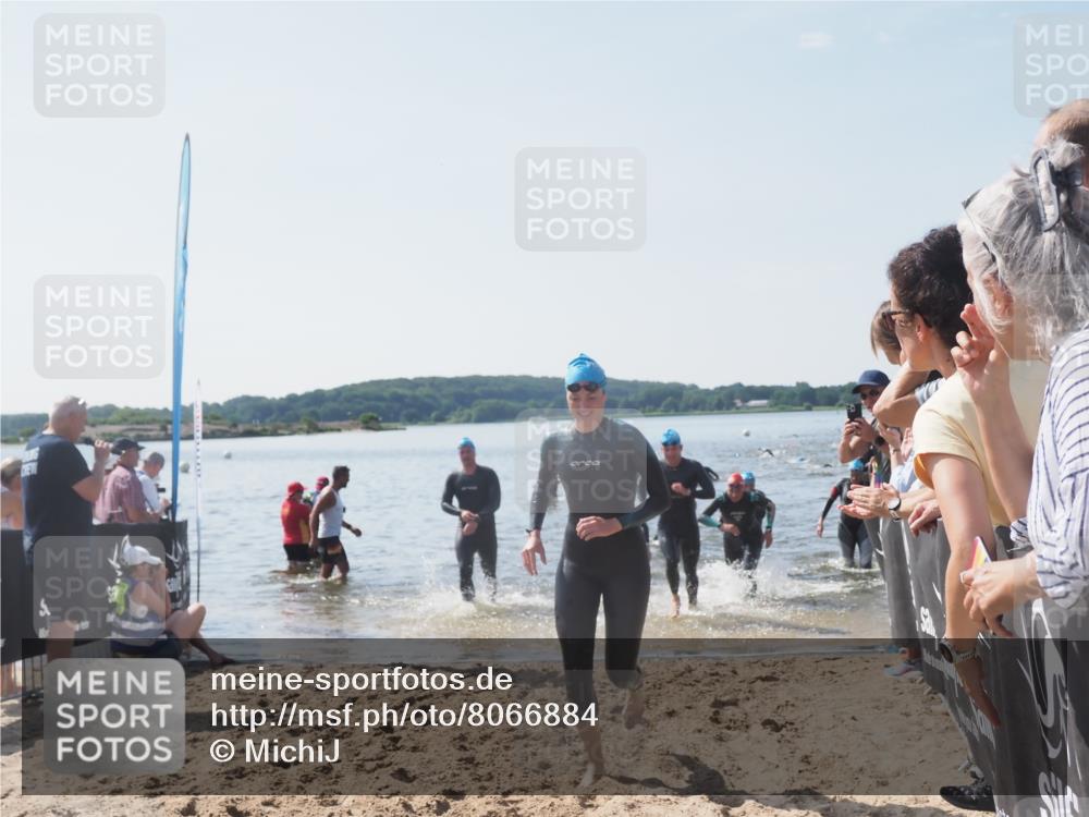 22.06.2025 - Viking Triathlon MichiJ http://msf.ph/oto/8066884 22.06.2025 10:35:43 Schwimmen 20, 47, 62, 127, 134, 154, 415, 552, 602 meine-sportfotos.de