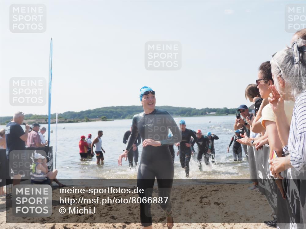 22.06.2025 - Viking Triathlon MichiJ http://msf.ph/oto/8066887 22.06.2025 10:35:43 Schwimmen 20, 47, 62, 127, 134, 154, 415, 552, 602 meine-sportfotos.de