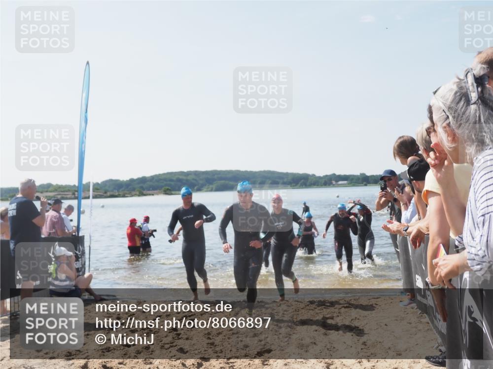 22.06.2025 - Viking Triathlon MichiJ http://msf.ph/oto/8066897 22.06.2025 10:35:45 Schwimmen 20, 47, 62, 134, 154, 265, 415, 552, 602 meine-sportfotos.de