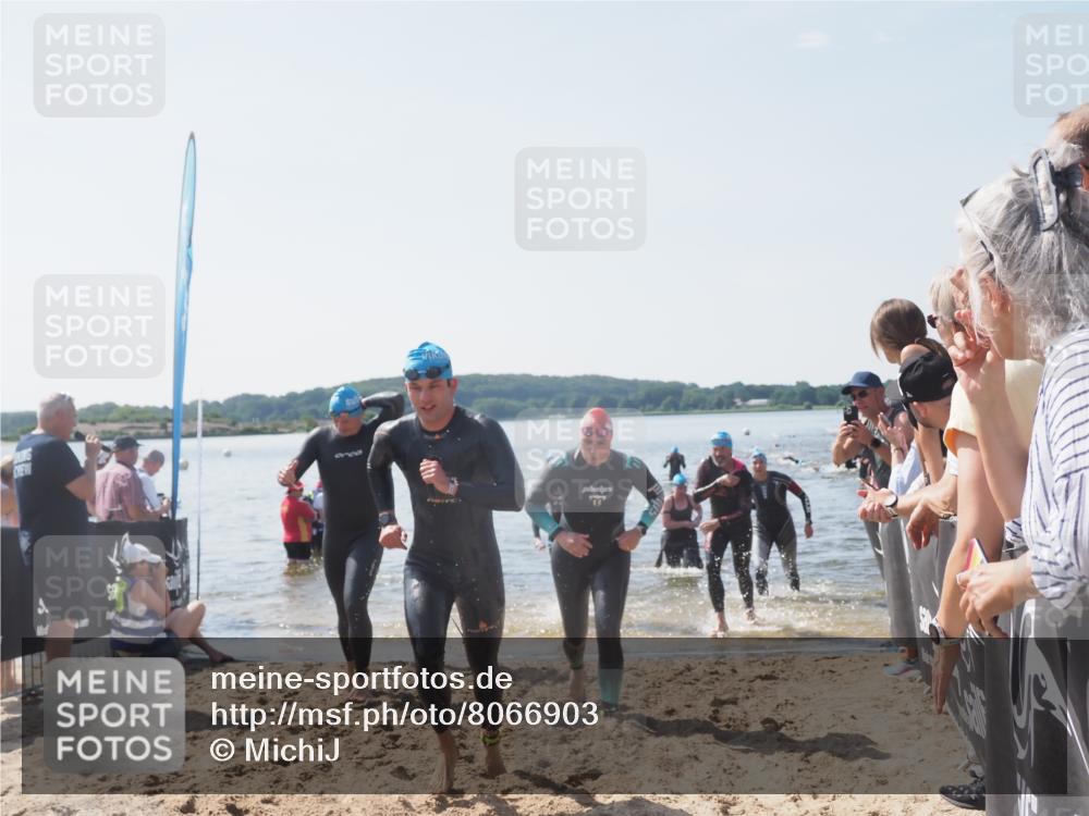 22.06.2025 - Viking Triathlon MichiJ http://msf.ph/oto/8066903 22.06.2025 10:35:46 Schwimmen 20, 47, 62, 134, 154, 265, 415, 552, 602 meine-sportfotos.de