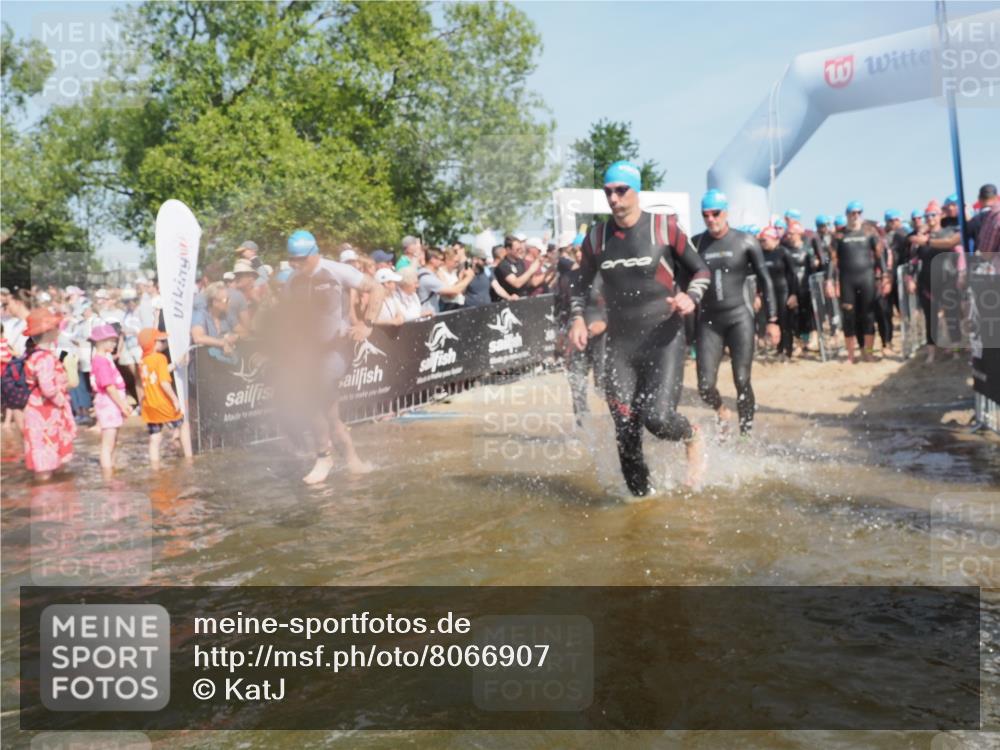 22.06.2025 - Viking Triathlon KatJ http://msf.ph/oto/8066907 22.06.2025 10:07:48 Schwimmen 16, 76, 95, 102, 143, 263, 292, 363, 372, 436, 453, 477, 503, 547, 621, 624, 650 meine-sportfotos.de