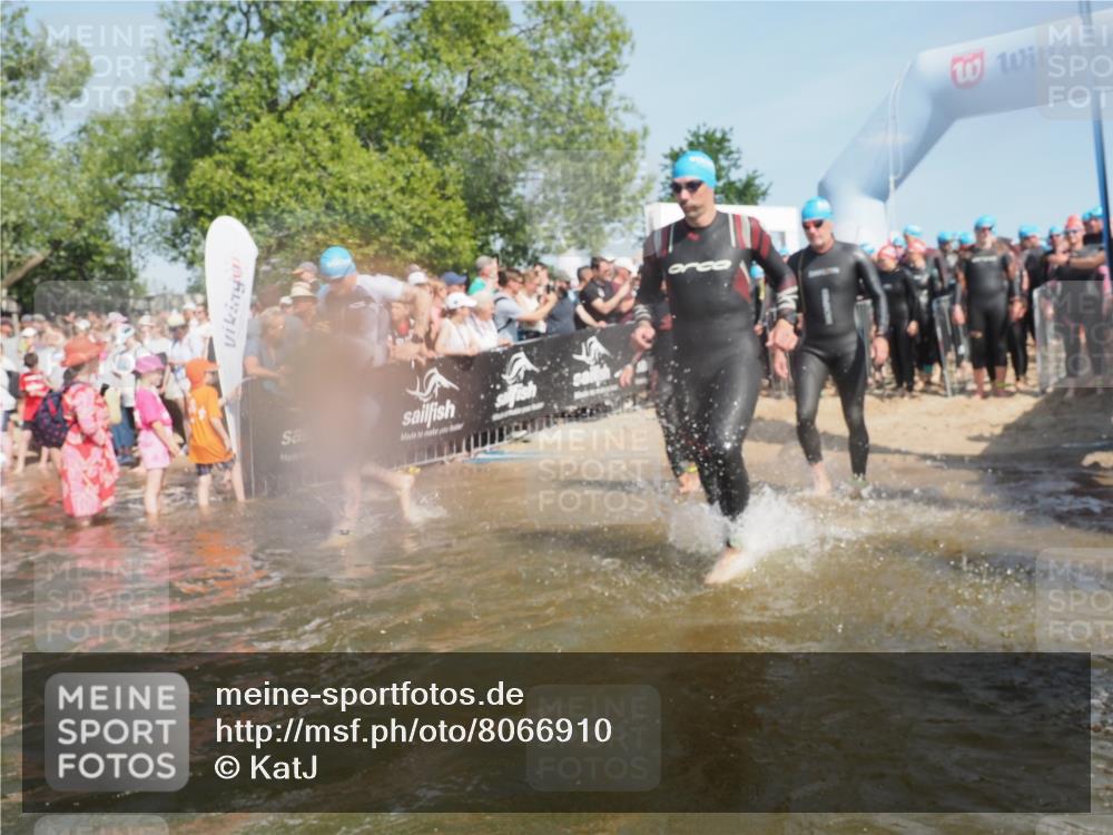 22.06.2025 - Viking Triathlon KatJ http://msf.ph/oto/8066910 22.06.2025 10:07:48 Schwimmen 16, 76, 95, 102, 143, 263, 292, 363, 372, 436, 453, 477, 503, 547, 621, 624, 650 meine-sportfotos.de