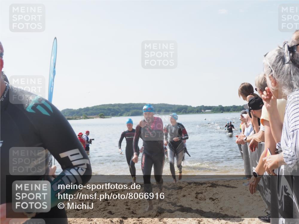 22.06.2025 - Viking Triathlon MichiJ http://msf.ph/oto/8066916 22.06.2025 10:35:48 Schwimmen 20, 47, 62, 154, 265, 552 meine-sportfotos.de