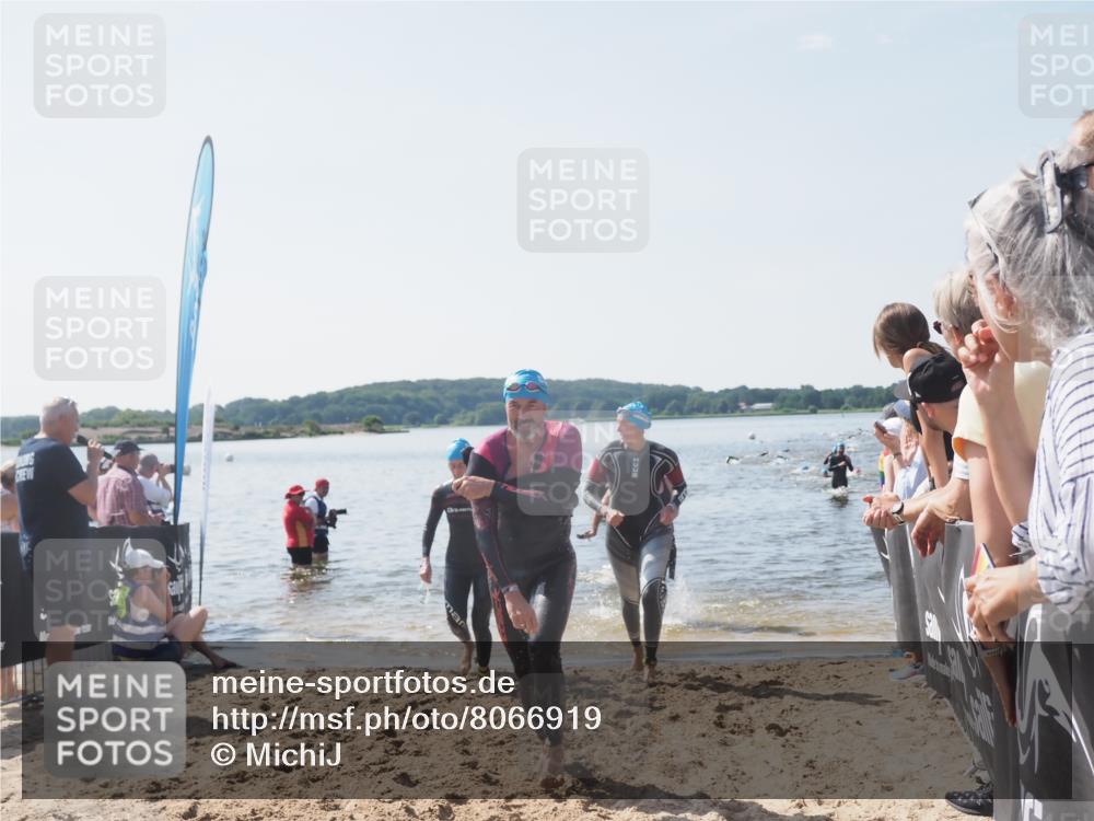 22.06.2025 - Viking Triathlon MichiJ http://msf.ph/oto/8066919 22.06.2025 10:35:48 Schwimmen 20, 47, 62, 154, 265, 552 meine-sportfotos.de
