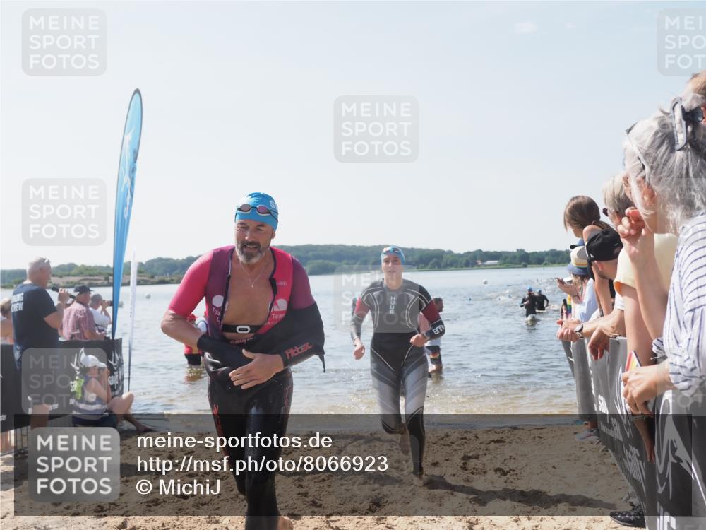 22.06.2025 - Viking Triathlon MichiJ http://msf.ph/oto/8066923 22.06.2025 10:35:49 Schwimmen 20, 47, 62, 154, 265, 552 meine-sportfotos.de