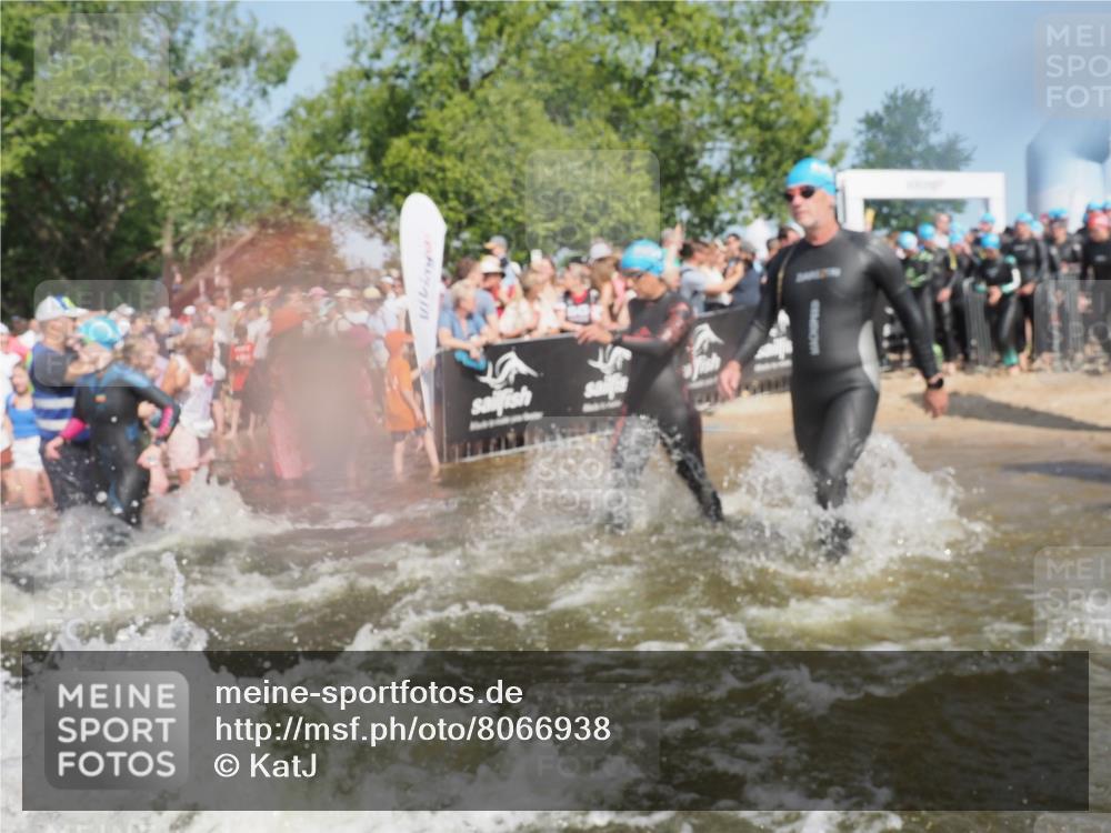 22.06.2025 - Viking Triathlon KatJ http://msf.ph/oto/8066938 22.06.2025 10:07:50 Schwimmen 16, 31, 76, 95, 102, 130, 263, 292, 372, 453, 477, 503, 624, 650 meine-sportfotos.de