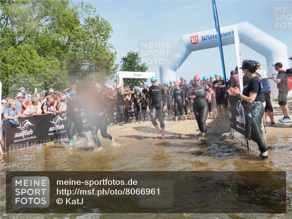 22.06.2025 - Viking Triathlon KatJ http://msf.ph/oto/8066961 22.06.2025 10:07:53 Schwimmen 31, 76, 95, 102, 130, 263, 292, 372, 453, 477, 503, 624, 650 meine-sportfotos.de